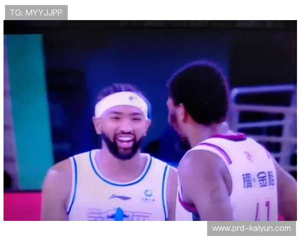 新疆首节领先江苏11分，哈里斯快攻暴扣提振士气